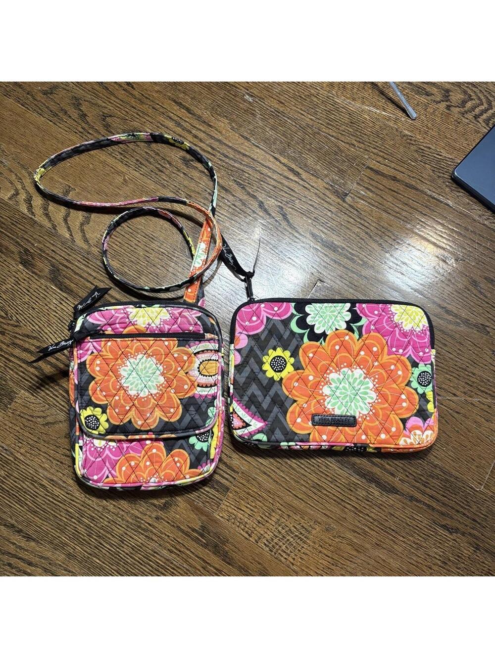 Vera Bradley ziggy zinnia quilted tablet sleeve & mini hipster crossbody bag set